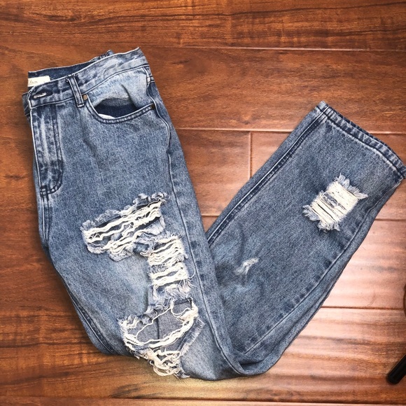 Elan Denim - Ripped Mom Jeans
